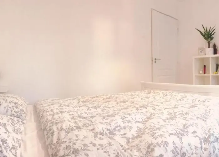 Lola's Close To Center Lejlighed