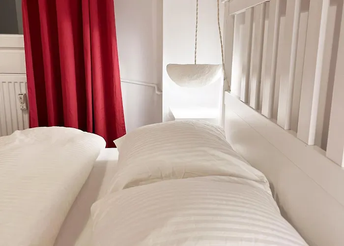 Lola's Close To Center Bukarest