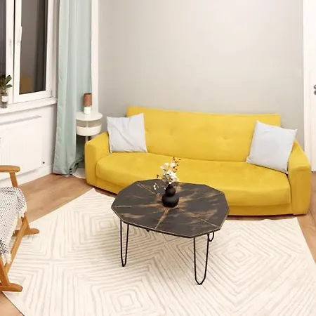 Lola's Close To Center Apartment *